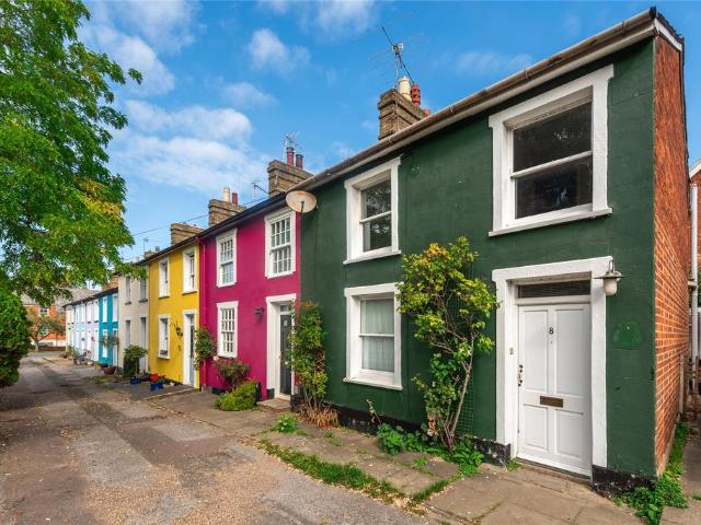 2 bedroom terraced house for sale