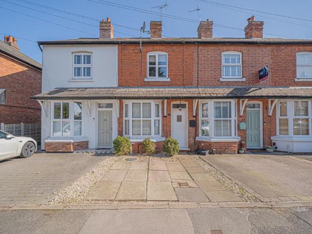 2 bedroom terraced house for sale