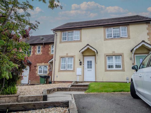 2 bedroom terraced house for sale