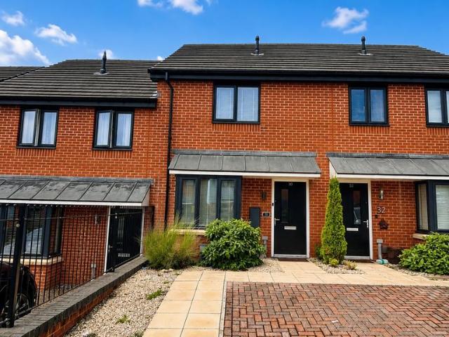 2 bedroom terraced house for sale