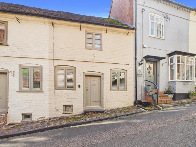 2 bedroom terraced house for sale