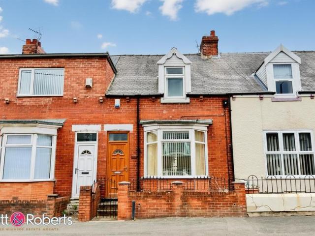 2 bedroom terraced house for sale