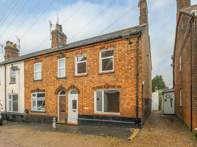 2 bedroom terraced house for sale