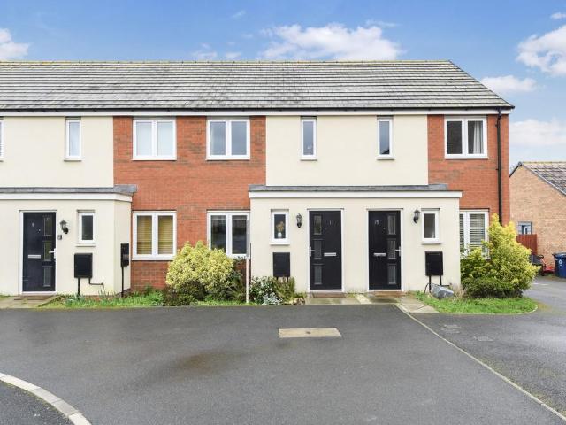 2 bedroom terraced house for sale