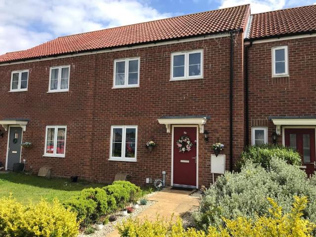 3 bedroom terraced house for sale