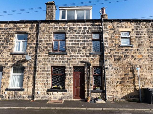 2 bedroom terraced house for sale