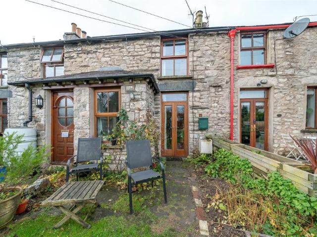 2 bedroom terraced house for sale
