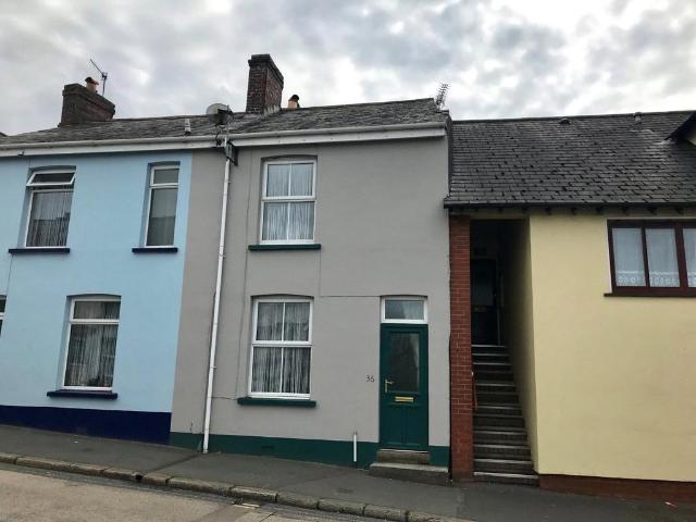 2 bedroom terraced house for sale