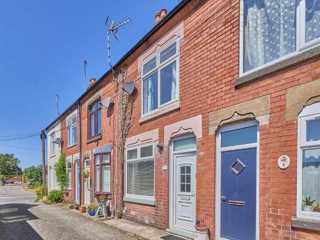 2 bedroom terraced house for sale