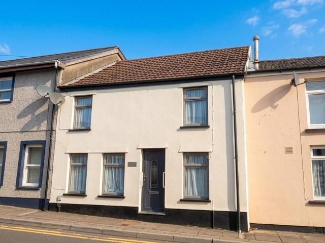 2 bedroom terraced house for sale