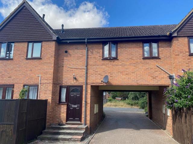 2 bedroom terraced house for sale