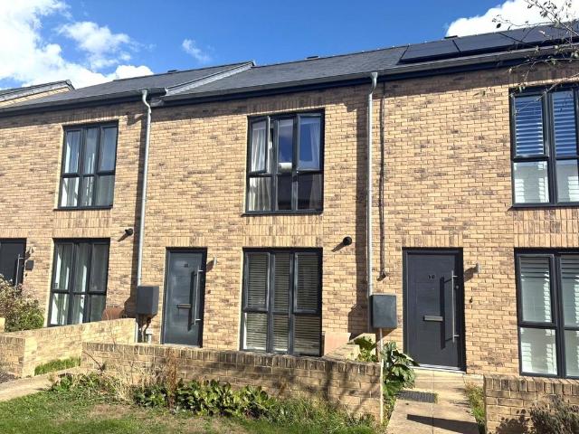 2 bedroom terraced house for sale