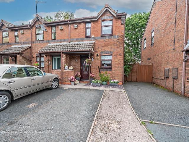 2 bedroom terraced house for sale