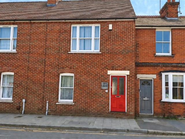 2 bedroom terraced house for sale