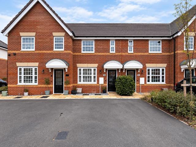 2 bedroom terraced house for sale