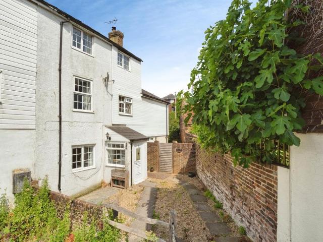 2 bedroom terraced house for sale