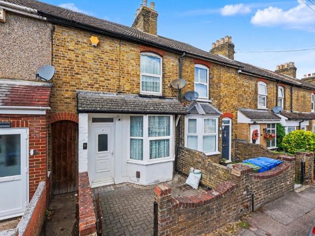 2 bedroom terraced house for sale