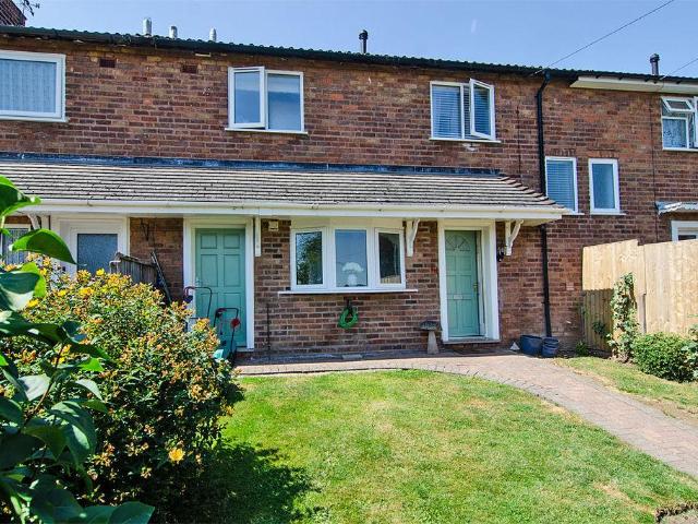 2 bedroom terraced house for sale