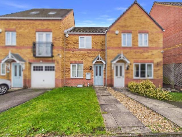 2 bedroom terraced house for sale