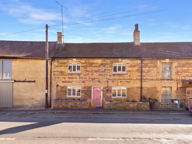 2 bedroom terraced house for sale