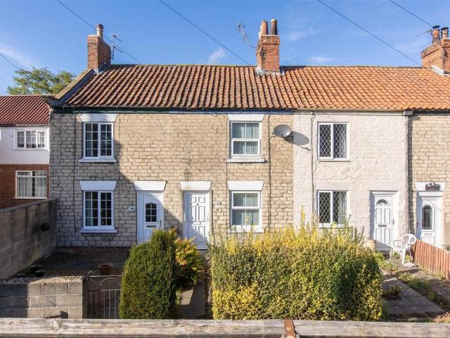 2 bedroom terraced house for sale