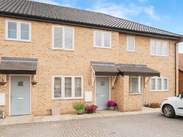2 bedroom terraced house for sale