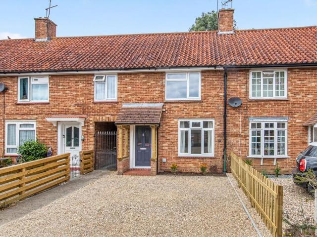 2 bedroom terraced house for sale
