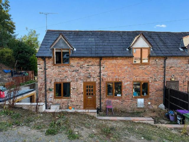 2 bedroom terraced house for sale