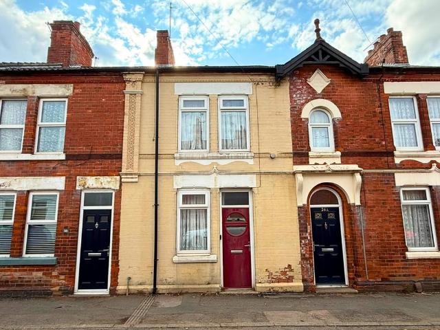 2 bedroom terraced house for sale