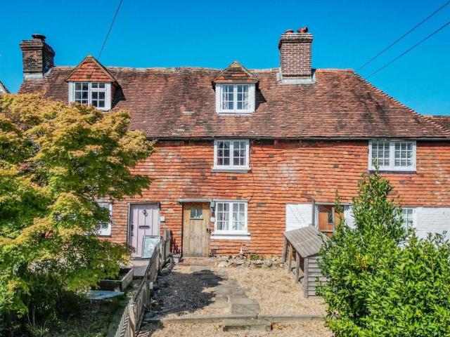 2 bedroom terraced house for sale