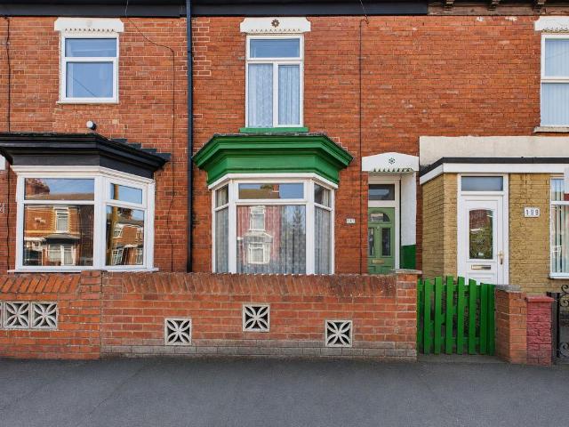 2 bedroom terraced house for sale