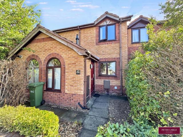 2 bedroom terraced house for sale