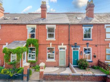 2 bedroom terraced house for sale