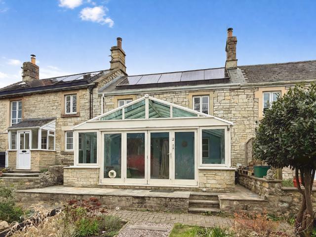 2 bedroom terraced house for sale