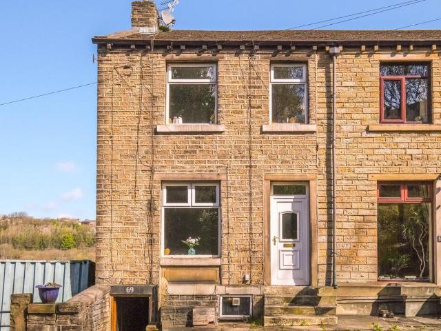 2 bedroom terraced house for sale