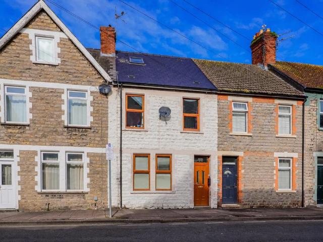 2 bedroom terraced house for sale