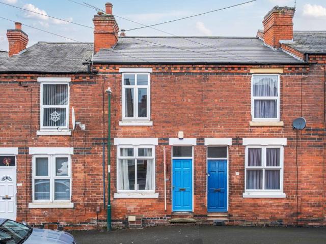 2 bedroom terraced house for sale