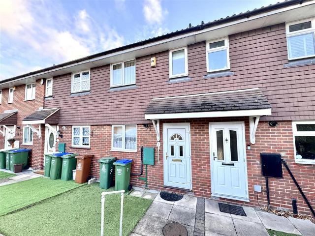 2 bedroom terraced house for sale