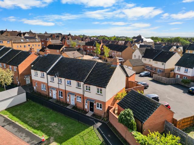2 bedroom end of terrace house for sale