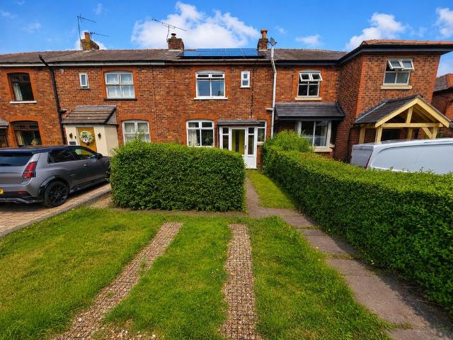 2 bedroom terraced house for sale