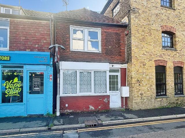 2 bedroom terraced house for sale