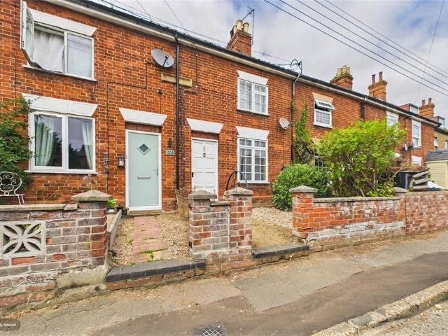 2 bedroom terraced house for sale