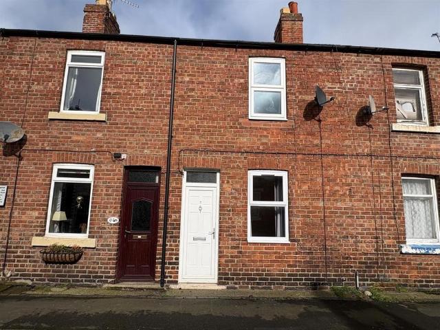2 bedroom terraced house for sale