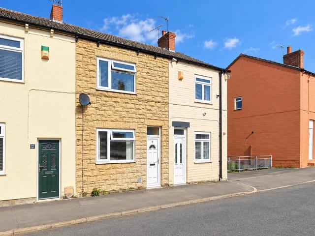 2 bedroom terraced house for sale