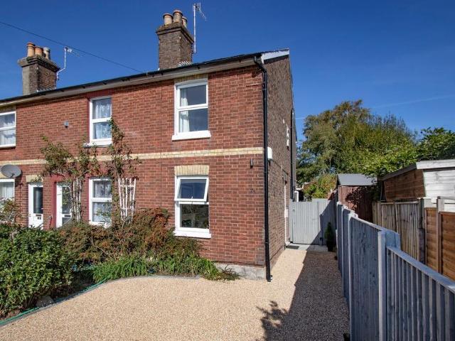 2 bedroom end of terrace house for sale