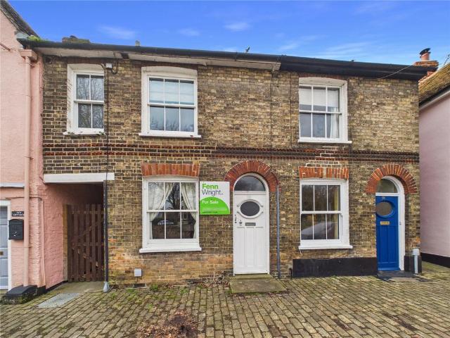 2 bedroom terraced house for sale