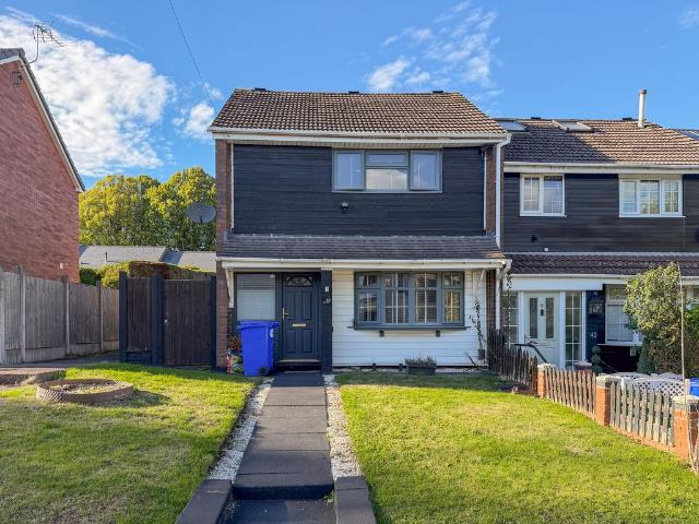 2 bedroom terraced house for sale