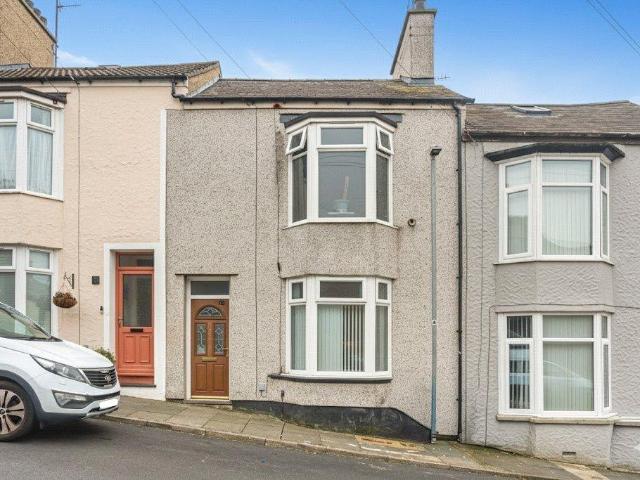 2 bedroom terraced house for sale