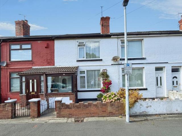 2 bedroom terraced house for sale