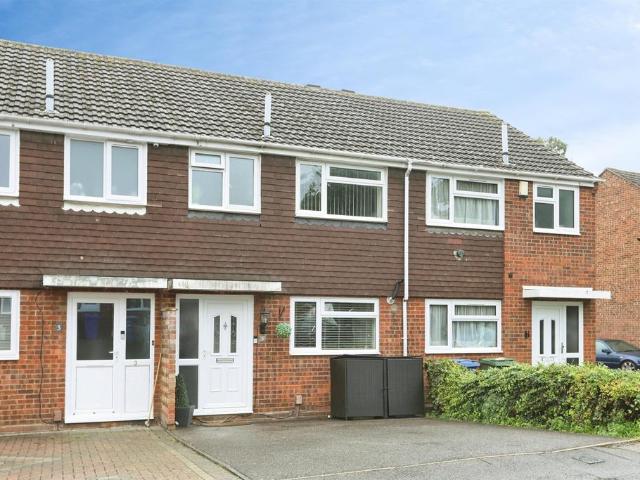 2 bedroom terraced house for sale